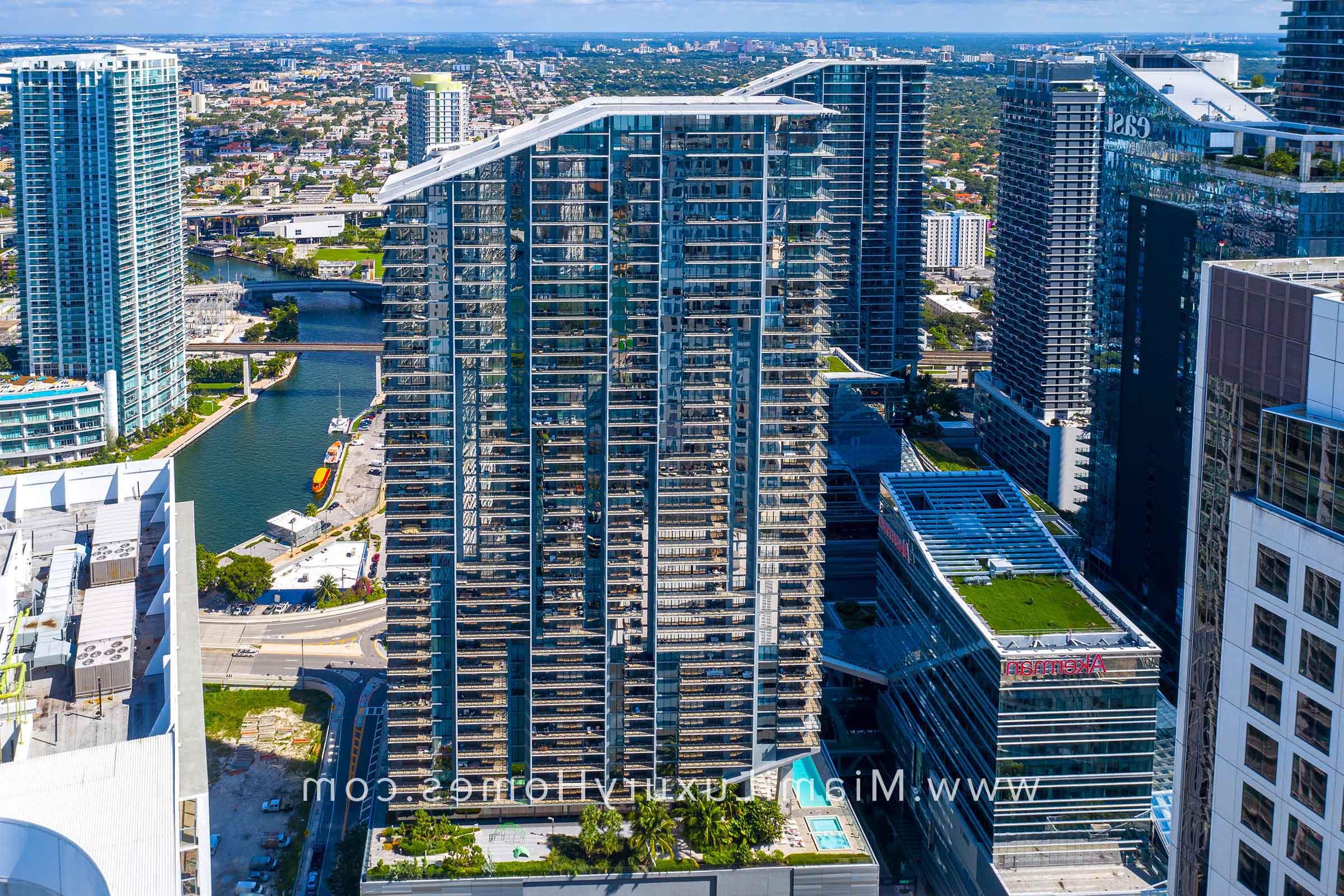 Brickell City Centre Reach Condo Building